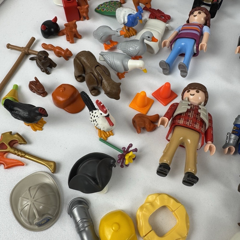 Huge Playmobil Lot 100+ Figures Animals Accessories Bulk Kids Toy Bundle - Picture 6 of 16